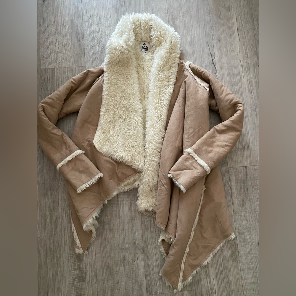 UNIF Chelsea Asymmetrical Shearling Open Front Coat Boho Hippie Penny Lane -Sz S - Picture 3 of 8